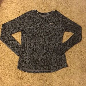 Medium Dry-Fit Nike Running Long-sleeve Shirt